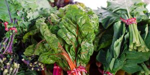 5 Easy Ways to Eat More Leafy Greens - Chic Vegan